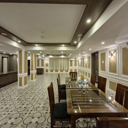 Golden Landmark Green Valley Beach Resort Dona Paula Dış mekan fotoğraf
